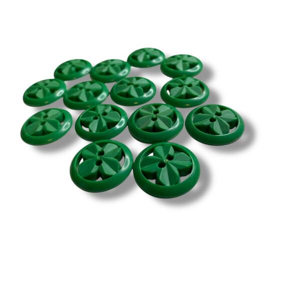 Lot of 14 Green Midcentury Buttons Acrylic Clover Design .9" (23mm) - Picture 3 of 5
